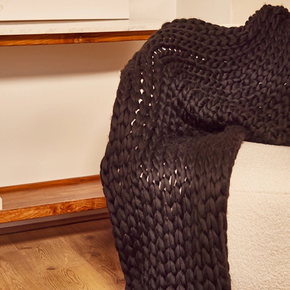 NWT Chunky Black Oversized Knit Bed Runner